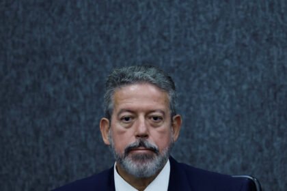 arthur-lira-rebate-criticas-de-renan-a-pl-do-ir:-‘pura-politicagem-e-oportunismo’