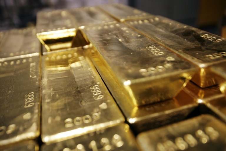 liquidacao-historica:-ouro-e-prata-caem-mais-de-5,5%-em-um-dia