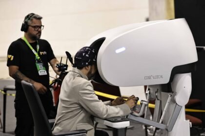 inedito-no-mundo:-brasil-realiza-telecirurgia-robotica-com-internet-de-baixo-custo