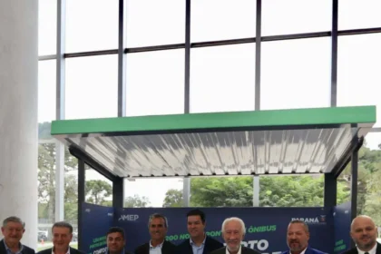 governo-do-parana-vai-distribuir-1.200-novos-abrigos-de-onibus-em-30-cidades,-incluindo-a-regiao-metropolitana-de-curitiba