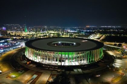 ibaneis-oferece-brasilia-para-sediar-final-da-libertadores-2025