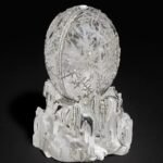 r$-145-milhoes:-ovo-de-inverno-faberge-deve-bater-recorde-em-leilao