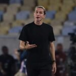 “dominamos-com-paciencia”,-diz-filipe-luis-apos-vitoria-contra-racing