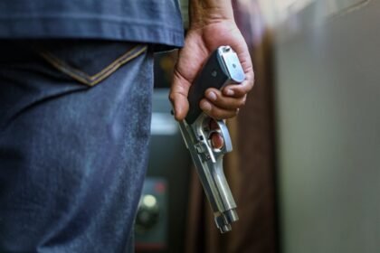 seis-pessoas-morrem-e-mais-18-ficam-feridas-em-tiroteios-nos-eua