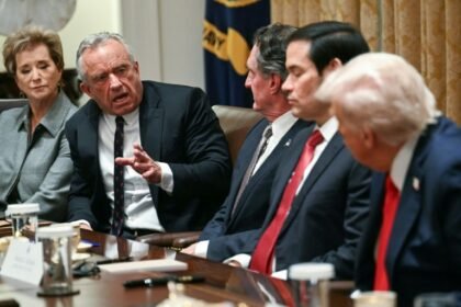 secretario-de-saude-dos-eua-promove-teoria-infundada-sobre-circuncisao-e-autismo