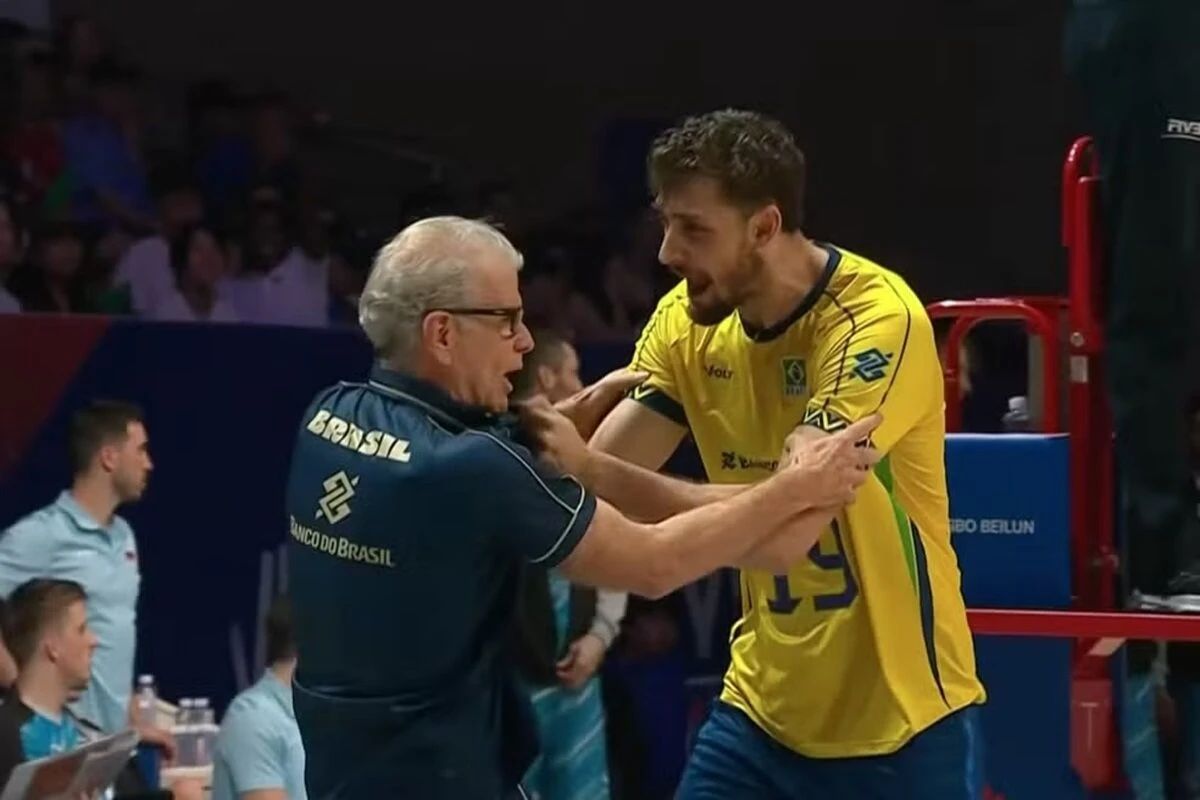 bernardinho-se-diverte-com-comemoracao-“maluca”-de-arthur-bento