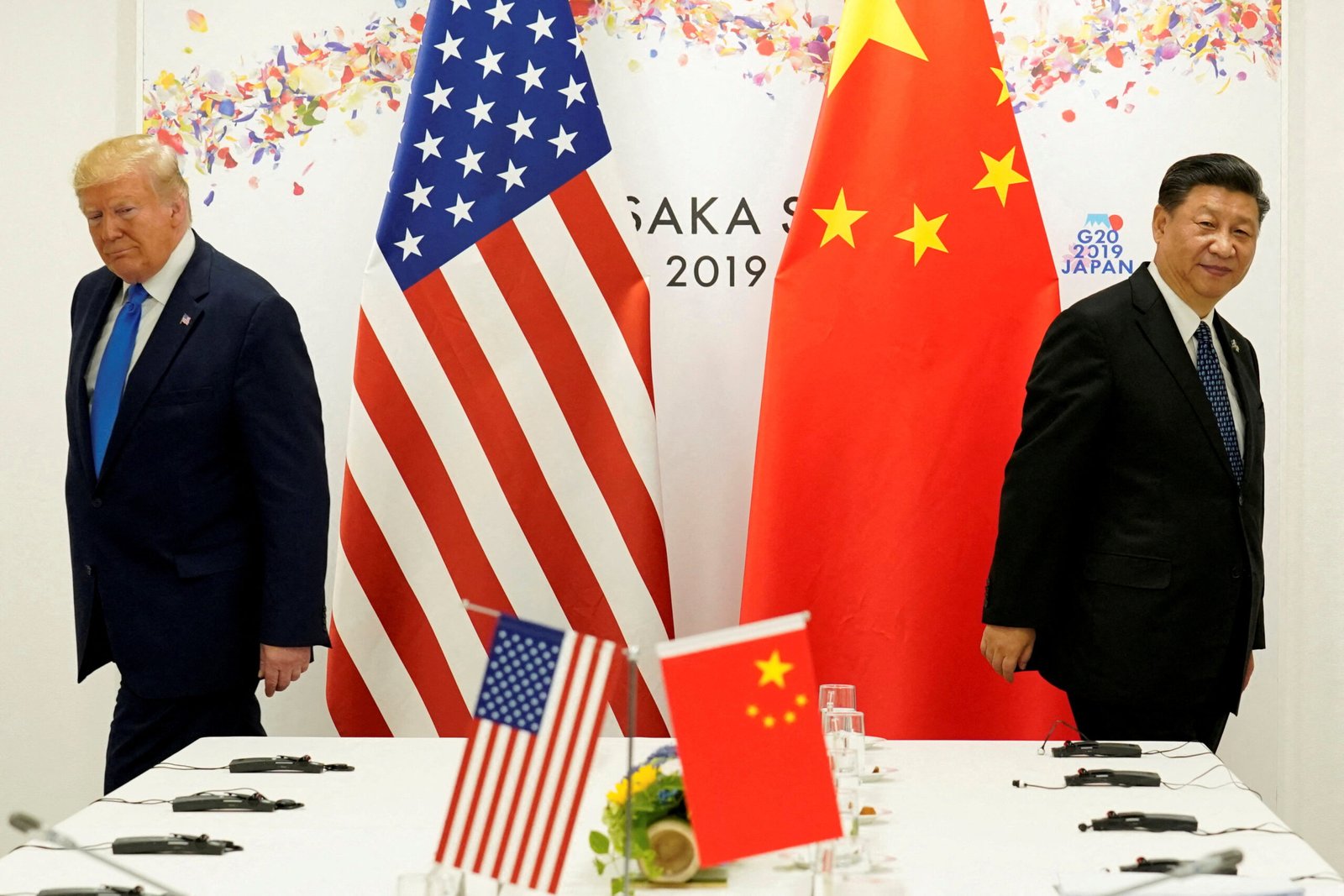 eua-x-china:-por-que-trump-anunciou-nova-tarifa-de-100%-que-abalou-os-mercados?