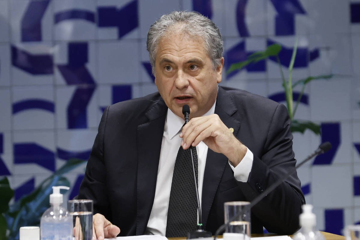 comissao-aprova-mp-que-eleva-para-18%-aliquota-sobre-jcp;-texto-vai-a-plenario