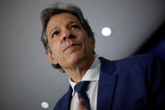 haddad-ve-apoio-do-senado-para-ampliar-isencao-do-ir-e-preve-sancao-ainda-em-outubro