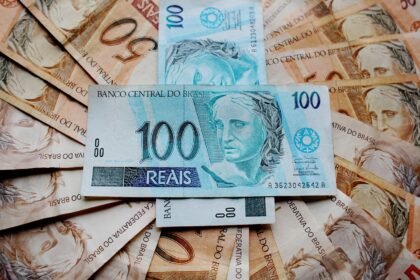 com-selic-em-15%,-fundos-de-renda-fixa-tem-2a-maior-captacao-do-ano-em-setembro