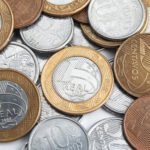 selic-(ainda)-em-15%:-como-investir-na-bolsa,-renda-fixa,-fundos-e-no-exterior? 