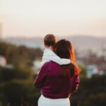 dia-das-criancas:-quanto-investir-para-comprar-carro-e-pagar-faculdade-dos-filhos