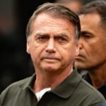 bolsonaro-tem-nova-crise-de-solucos-e-pede-visita-medica-em-casa