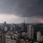 perigo:-sp-entra-em-alerta-para-tempestade-com-chuva-e-ventos-intensos