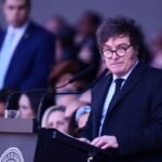 milei-elogia-trump-por-paz-em-gaza-e-cobra-corpo-de-refem-argentino