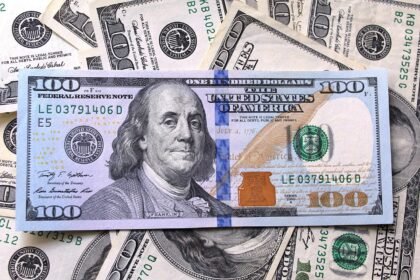 banco-central-vende-us$-1-bi-em-dois-leiloes-de-linha-para-rolagem