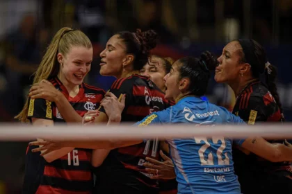 sesc-rj-flamengo-e-campeao-carioca.-amanda-se-lesiona-e-da-susto