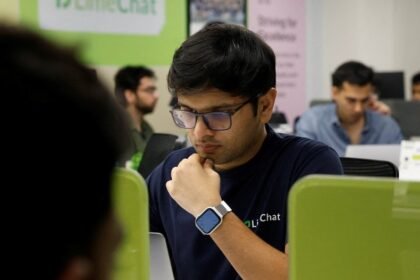 chatbots-de-ia-comecam-a-substituir-trabalhadores-de-call-center-na-india