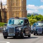 os-iconicos-taxis-pretos-de-londres-ganharao-a-concorrencia-de-robos