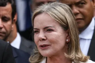 gleisi-diz-que-‘lira-esta-na-base-e-quer-ajudar’-o-governo