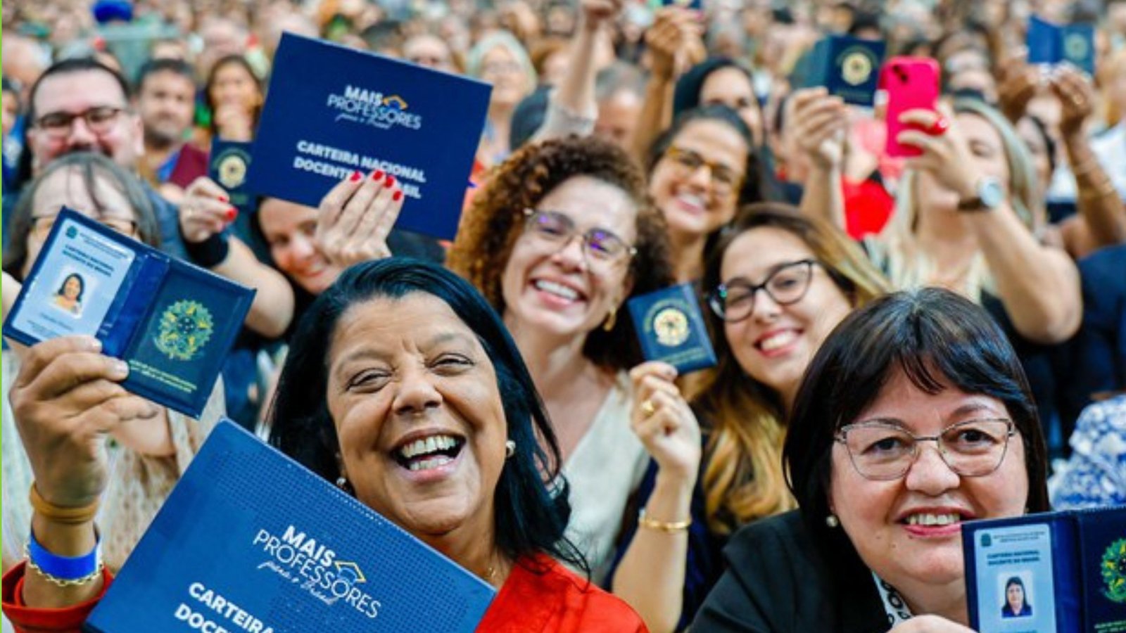 como-emitir-online-a-cndb,-carteira-nacional-de-docente-no-brasil?
