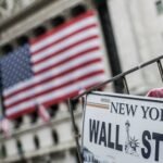 bolsas-de-ny-fecham-em-alta-com-releitura-de-risco-bancario-e-menor-tensao-eua-china
