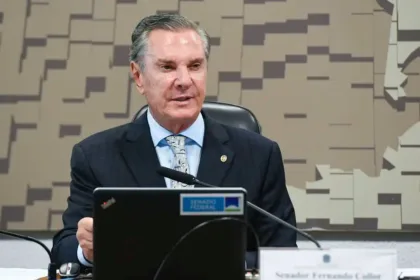 moraes-da-prazo-para-collor-explicar-por-que-tornozeleira-ficou-desligada-por-36h