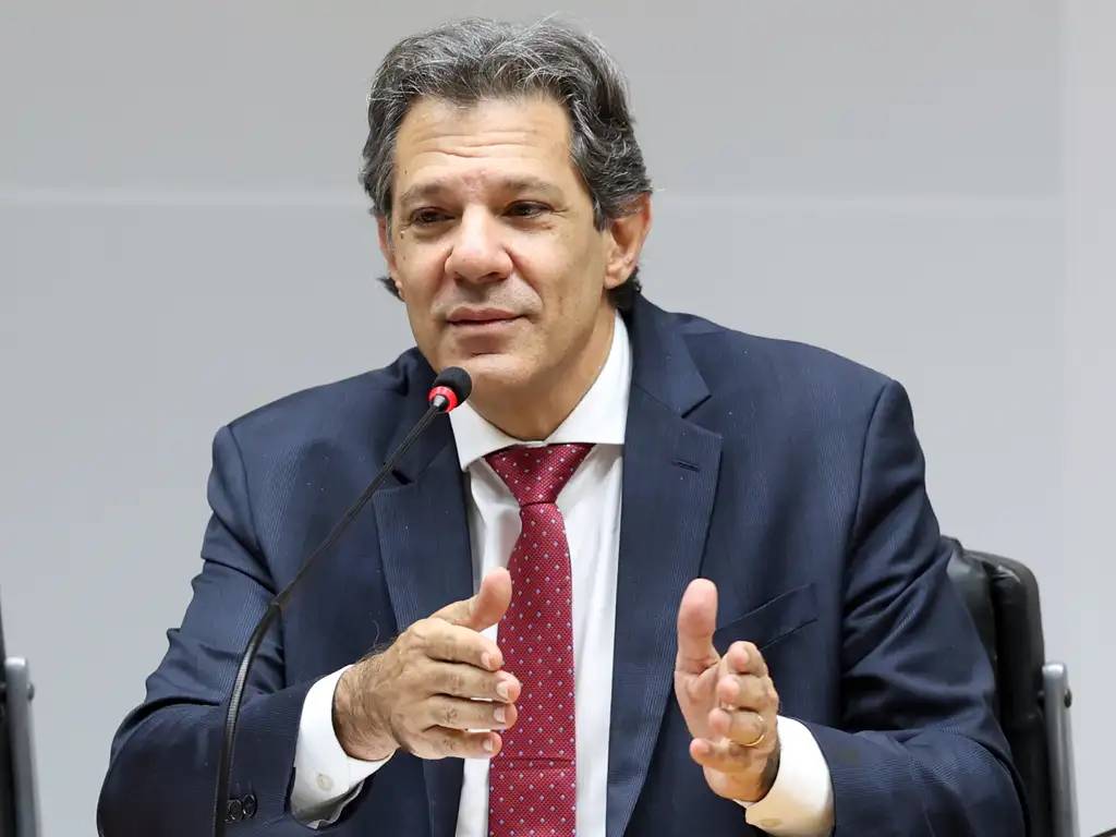 haddad-cita-conversa-com-mauro-vieira-e-mostra-confianca-em-negociacoes-com-eua