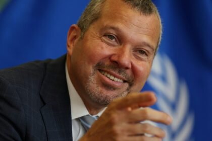 eua-torpedeia-plano-internacional-para-reduzir-emissoes-de-navios