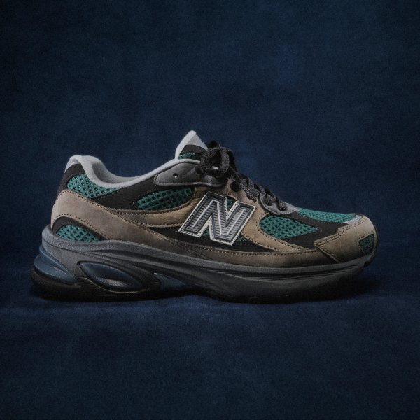 new-balance-abzorb-2010-ganha-nova-colorway-“vintage-khaki”-no-brasil