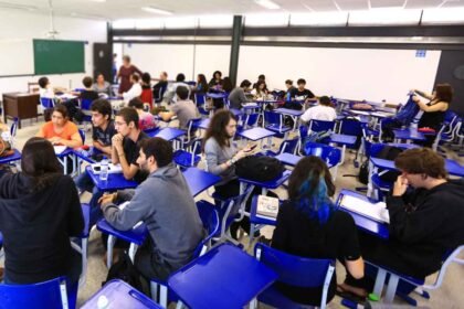 governo-lula-anuncia-ampliacao-de-programa-de-apoio-a-cursinho-popular