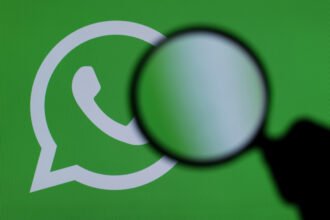 eua-ordena-que-empresa-de-ciberinteligencia-pare-de-espionar-o-whatsapp