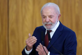 de-olho-em-2026,-lula-retorna-ao-seu-berco-politico-e-acena-as-mulheres