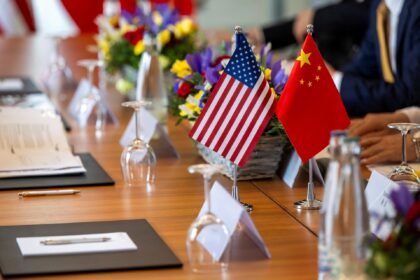 eua-e-china-concordam-em-retomar-negociacoes-comerciais-na-semana-que-vem