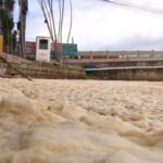 espuma-cobre-lagoa-em-florianopolis-e-preocupa-moradores-da-regiao