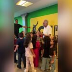gilberto-gil-presenteia-alunos-de-escola-publica-com-show-em-sp
