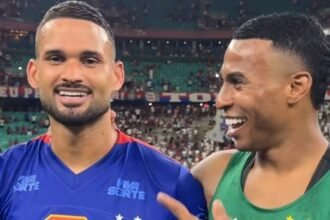 bahia-tem-atuacao-de-gala,-nao-da-chances-e-goleia-o-gremio-por-4-a-0-no-brasileirao