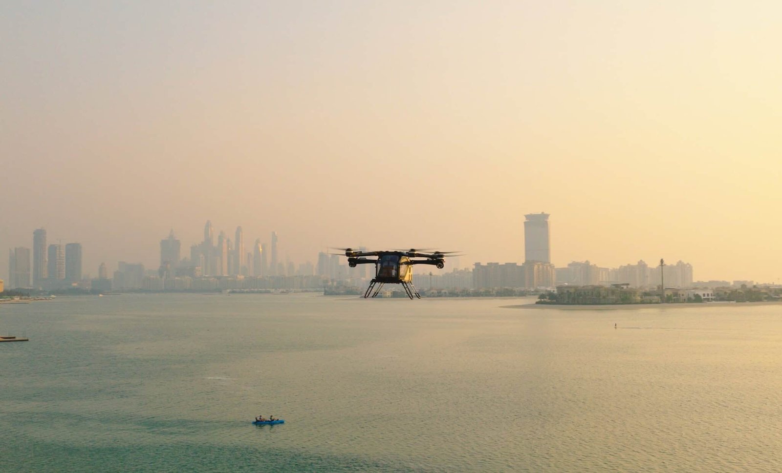 apos-colisao-no-ar,-marca-chinesa-revela-carro-voador-que-atinge-360-km/h
