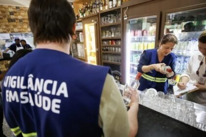 crise-do-metanol-derruba-vendas-de-bares-e-restaurantes-em-setembro;-veja-numeros