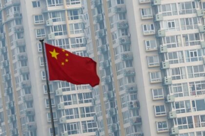 china-culpa-‘abuso-de-tarifas’-por-perda-de-folego-e-ressalta-resiliencia-do-pais