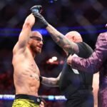 “quase-morreu”,-rebate-jean-silva-apos-deboche-de-max-holloway