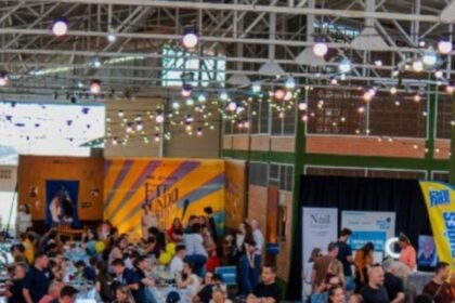primeira-feira-do-negocio-local-da-viacredi-em-pinhais-combina-cultura,-solidariedade-e-gastronomia