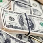 dolar-sobe-a-r$-5,39-seguindo-exterior;-ibovespa-cai-pressionado-por-brava-e-ambipar