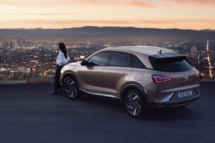 empresa-sul-coreana-apresenta-carro-movido-a-hidrogenio-em-brasilia:-conheca-o-nexo,-veiculo-da-hyundai-que-promete-acelerar-a-mobilidade-sustentavel-no-brasil-e-no-mundo