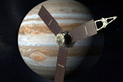 pela-primeira-vez,-sonda-da-nasa-encontra-areas-quentes-escondidas-abaixo-da-superficie-da-lua-mais-vulcanica-do-sistema-solar