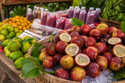fruta-brasileira-quase-esquecida-volta-as-feiras,-tem-muito-mais-vitamina-c-que-a-laranja-e-transforma-o-camu-camu-em-destaque-da-amazonia
