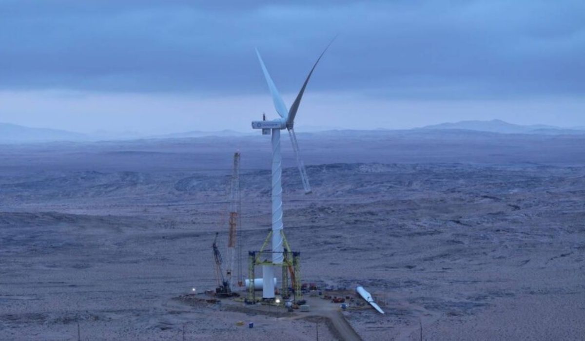 turbinas-de-7,8-megawatts,-com-rotor-de-182-metros-e-torre-de-155-metros,-comecam-a-subir-no-deserto-do-pilbara-e-a-chegada-dessas-maquinas-de-fabricante-chines-mexe-com-um-mercado-eolico-que-estava-praticamente-parado