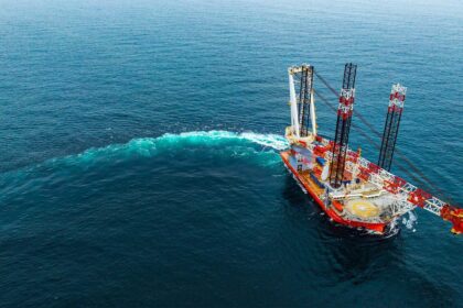 o-mar-brasileiro-guarda-r$-1-trilhao-em-energia-eolica-offshore,-mas-uma-assinatura-travada-ha-anos-segura-tudo