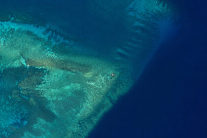 descoberta-de-estrutura-flutuante-em-scarborough-leva-filipinas-a-agir-e-aumenta-atencao-internacional-sobre-o-mar-do-sul-da-china