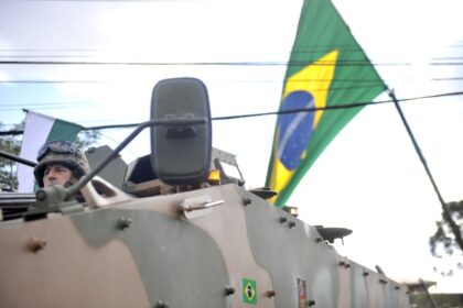 o-exercito-levou-um-comboio-por-11-mil-quilometros-para-abastecer-a-amazonia